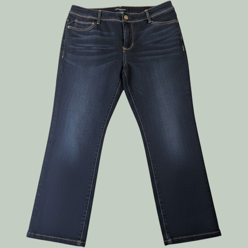 Bandolino Selene Capris 6 Dark Indigo Whiskered Stretch Denim Capsule Minimalist